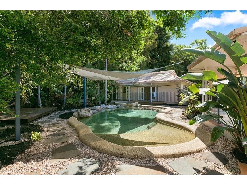 25 Gibson Close, Clifton Beach QLD 4879