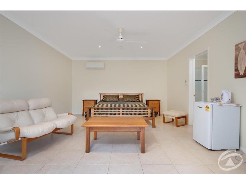 25 Gibson Close, Clifton Beach QLD 4879