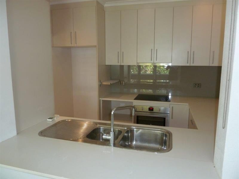 4/13 Hibiscus  Lane, Holloways Beach QLD 4878