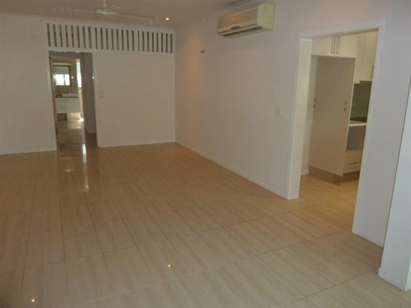 4/13 Hibiscus  Lane, Holloways Beach QLD 4878