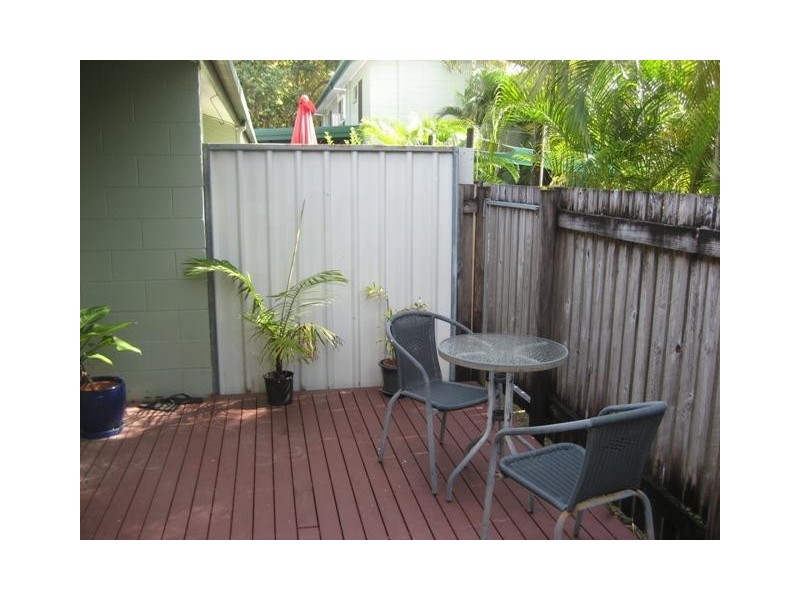 8/25 Hibiscus Lane, Holloways Beach QLD 4878