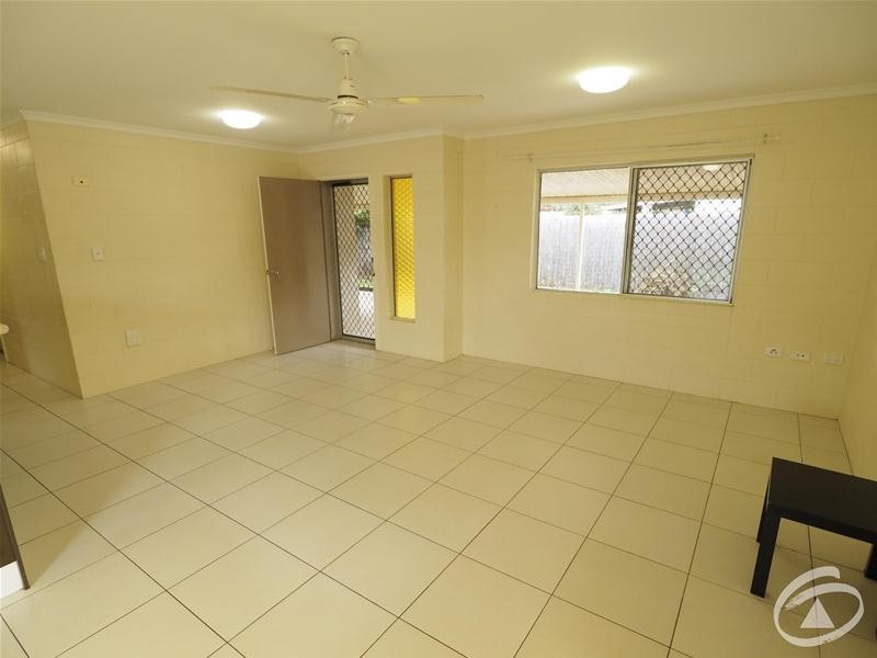 7 Denman Close, Manoora QLD 4870