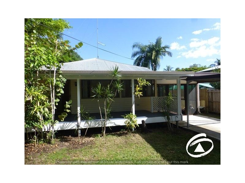 7 David  Street, Manunda QLD 4870