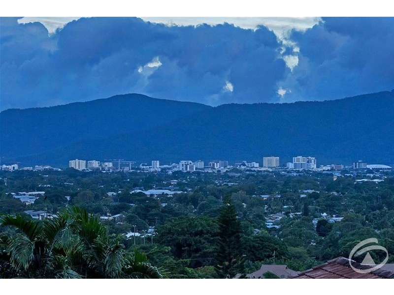 11 Rosemont Court, Mooroobool QLD 4870