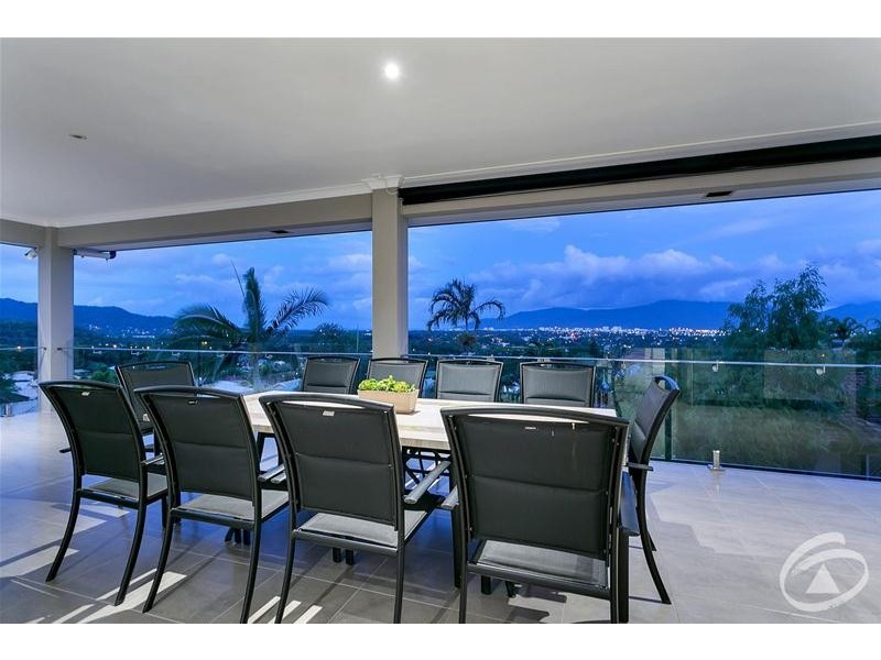 11 Rosemont Court, Mooroobool QLD 4870