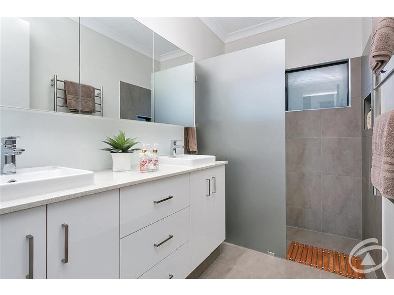 11 Rosemont Court, Mooroobool QLD 4870