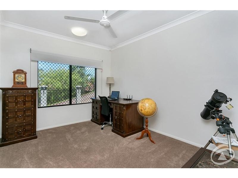 11 Rosemont Court, Mooroobool QLD 4870