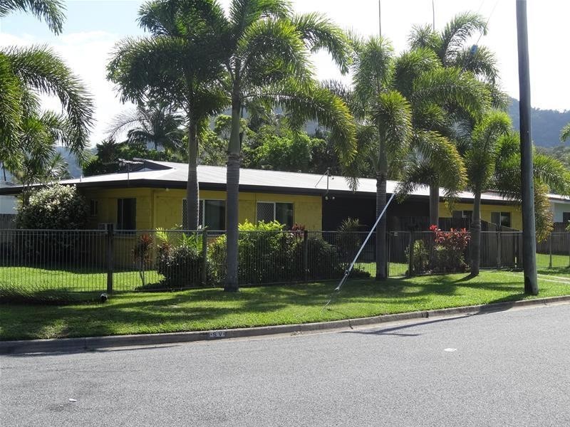 Units 1 and 2/15 Mahogany Street, Manoora QLD 4870