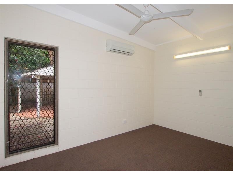 36 Bamboo Street, Holloways Beach QLD 4878