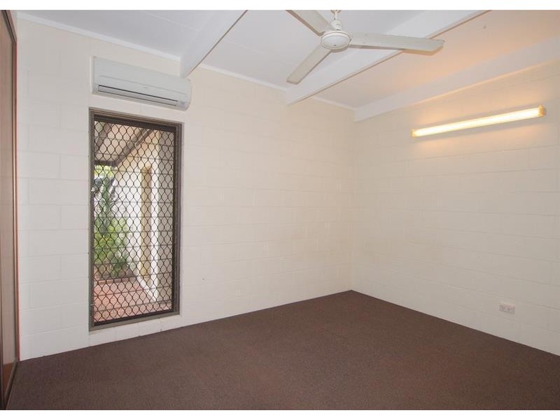 36 Bamboo Street, Holloways Beach QLD 4878