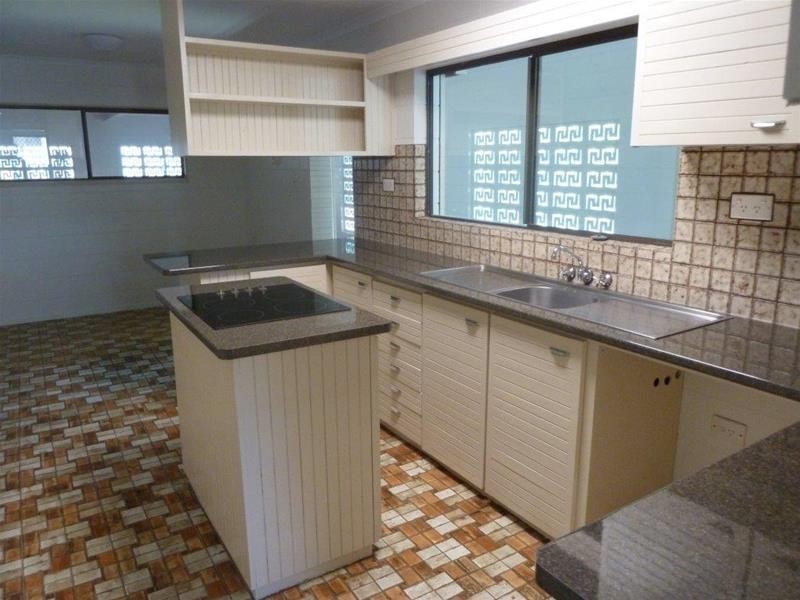 32 Wirrah Street, Bayview Heights QLD 4868