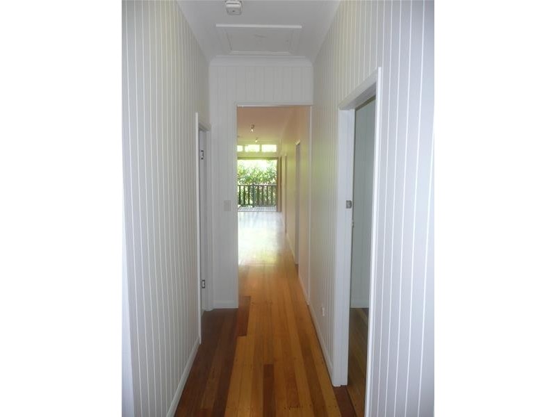 18 Whitfield Street, Aeroglen QLD 4870