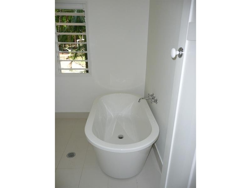 18 Whitfield Street, Aeroglen QLD 4870