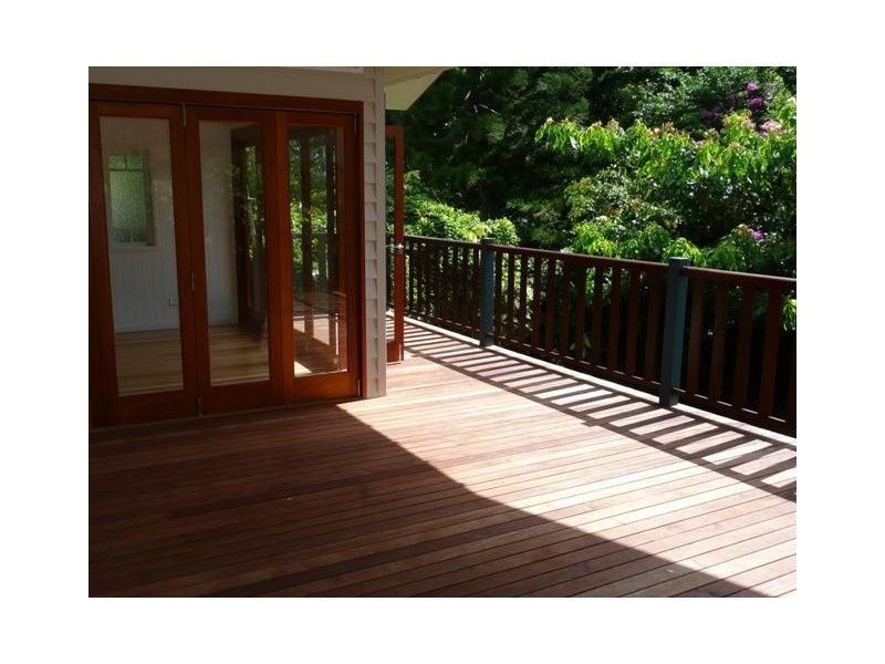 18 Whitfield Street, Aeroglen QLD 4870