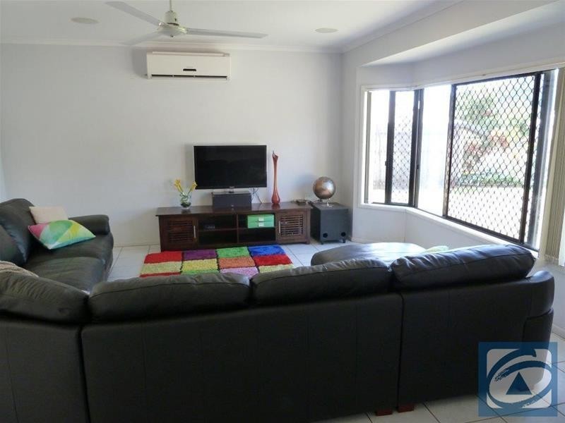 49 West Parkridge Drive, Brinsmead QLD 4870