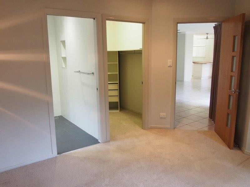 3 Wheeler Court, Brinsmead QLD 4870