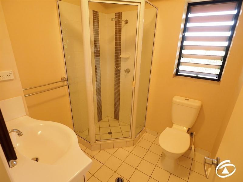 301/4 Grantala Street, Manoora QLD 4870