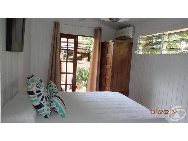 96 Christensen Street, Machans Beach QLD 4878