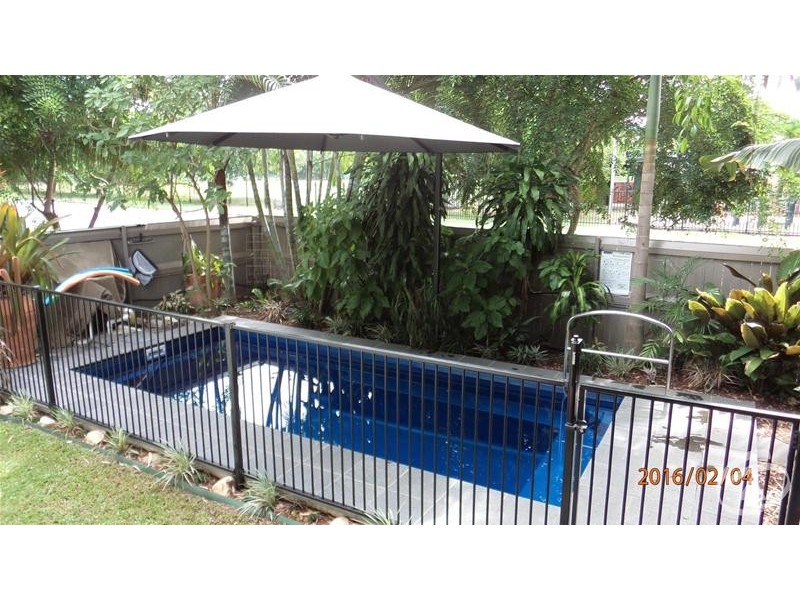 96 Christensen Street, Machans Beach QLD 4878