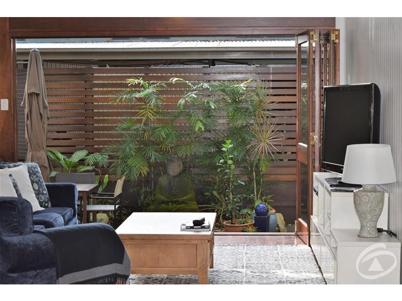 96 Christensen Street, Machans Beach QLD 4878