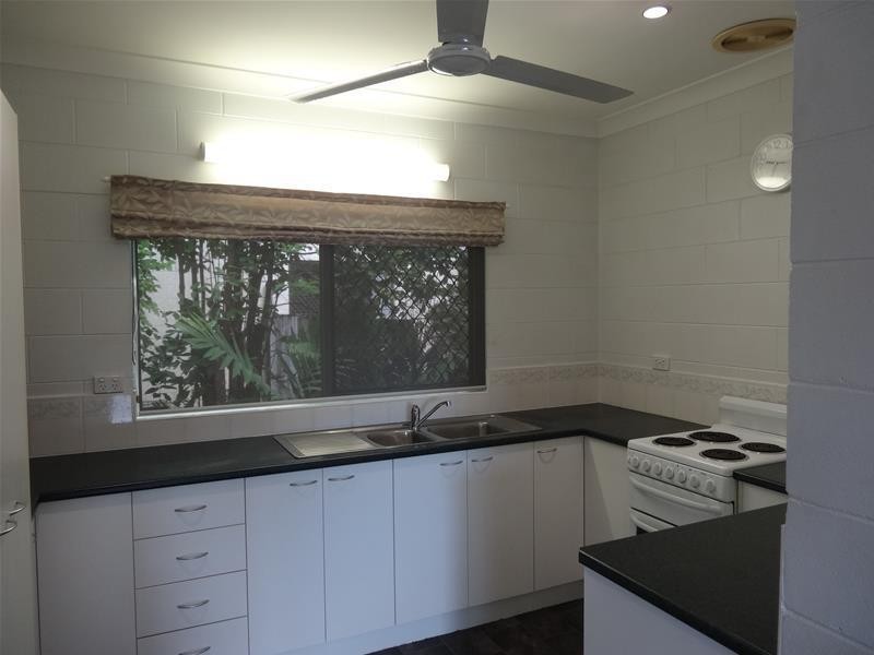 45 Middlemiss Street, Mossman QLD 4873