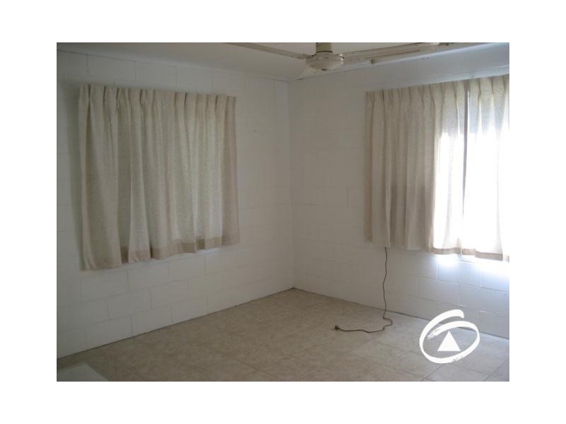 1/25 Jensen Street, Manoora QLD 4870