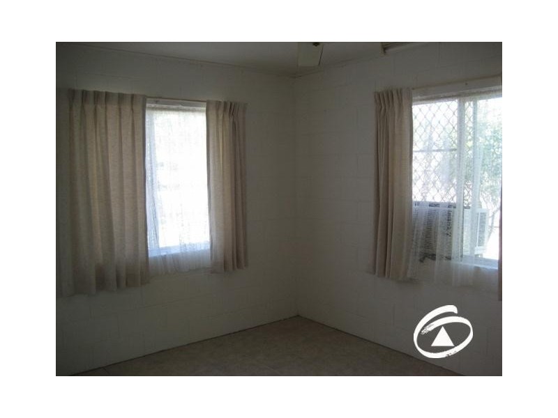 1/25 Jensen Street, Manoora QLD 4870