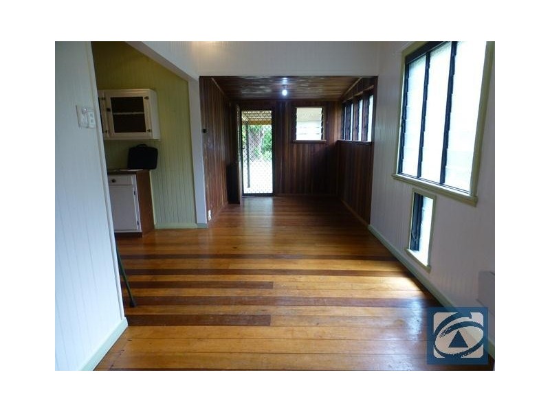 37 Dunn Street, Cairns North QLD 4870