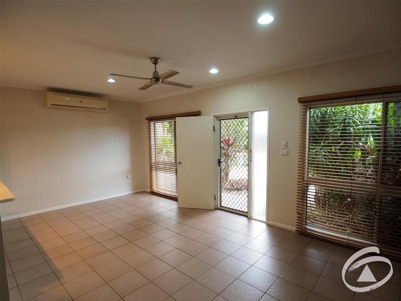 9 Mermaid  Street, Bentley Park QLD 4869