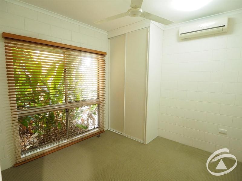 9 Mermaid  Street, Bentley Park QLD 4869