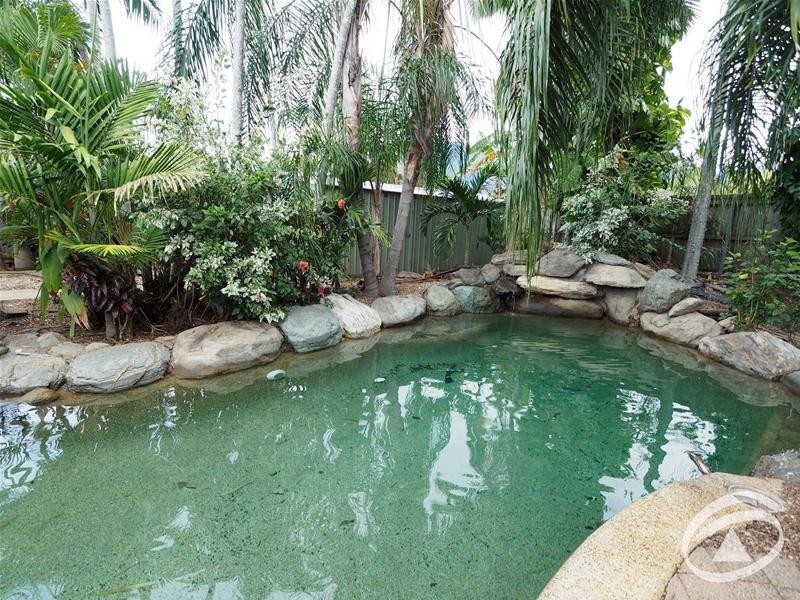 9 Mermaid  Street, Bentley Park QLD 4869