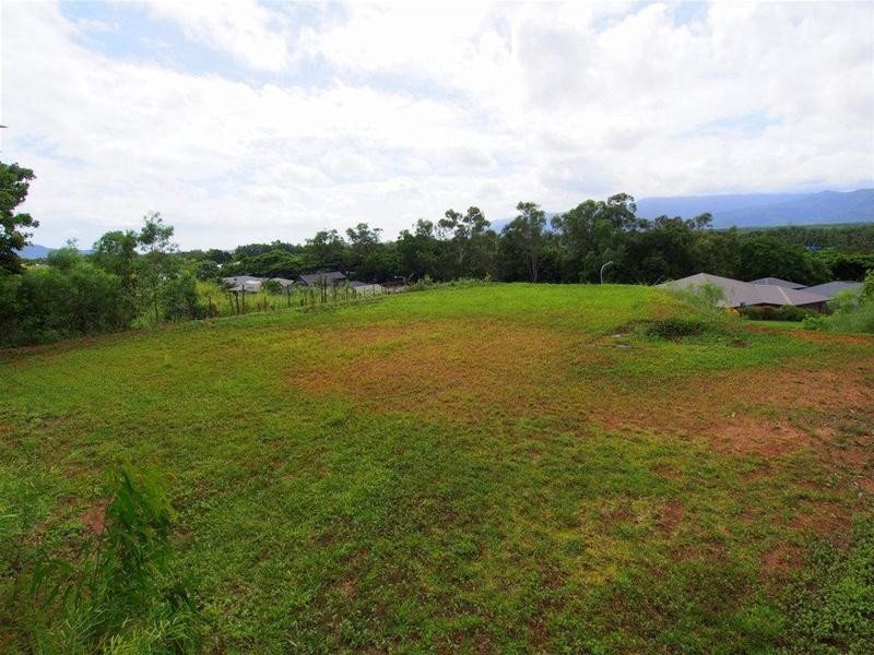 42 Sunbird Drive, Woree QLD 4868