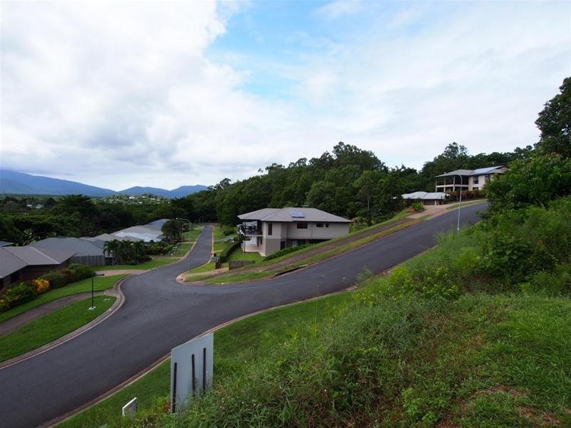 42 Sunbird Drive, Woree QLD 4868