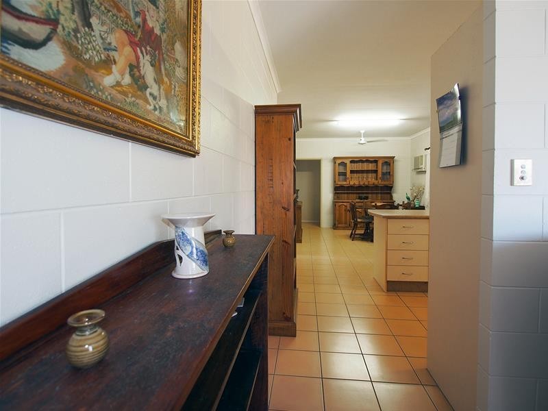 13 Peate Close, Edmonton QLD 4869