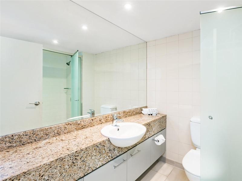 2204/2-22 Veivers  Road, Palm Cove QLD 4879