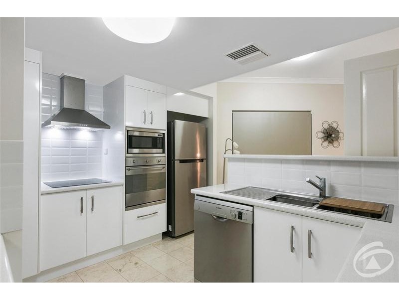 52/8-14 Munro Terrace, Mooroobool QLD 4870