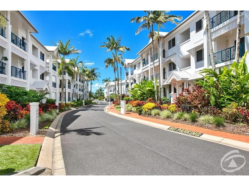 52/8-14 Munro Terrace, Mooroobool QLD 4870