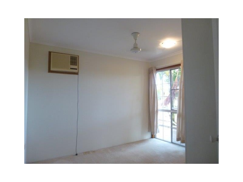 1 Kirsten Close, Woree QLD 4868