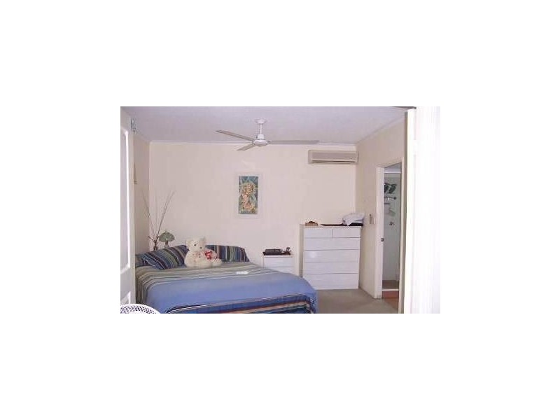 6/205 Mcleod Street, Cairns North QLD 4870