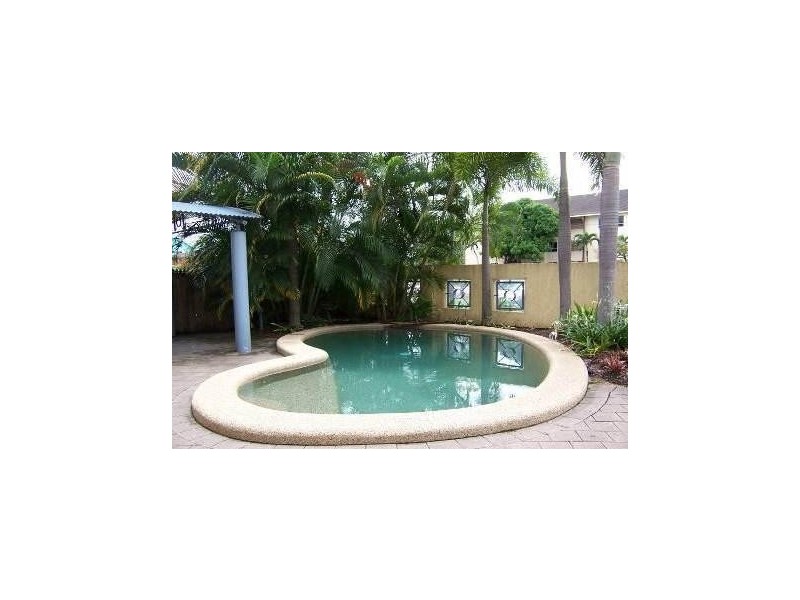 6/205 Mcleod Street, Cairns North QLD 4870