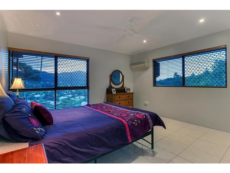 5 Dove Court, Bayview Heights QLD 4868