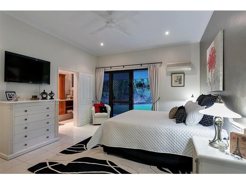 5 Dove Court, Bayview Heights QLD 4868