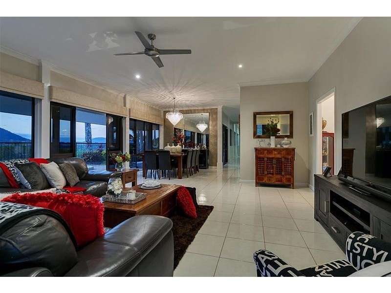 5 Dove Court, Bayview Heights QLD 4868