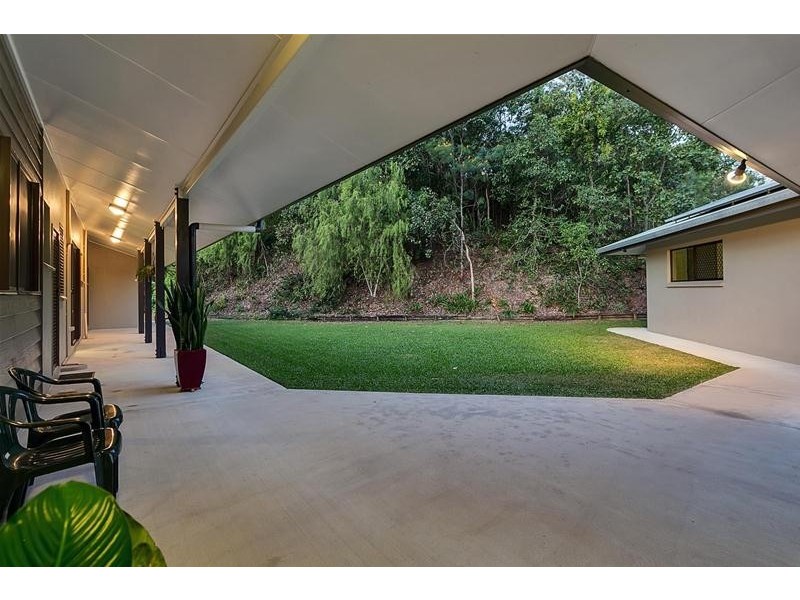 5 Dove Court, Bayview Heights QLD 4868