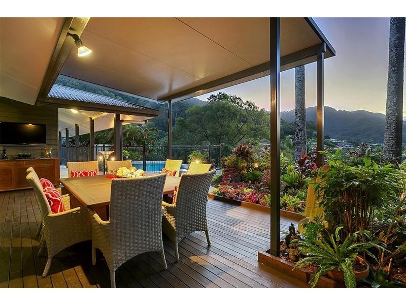 5 Dove Court, Bayview Heights QLD 4868