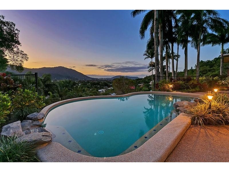 5 Dove Court, Bayview Heights QLD 4868