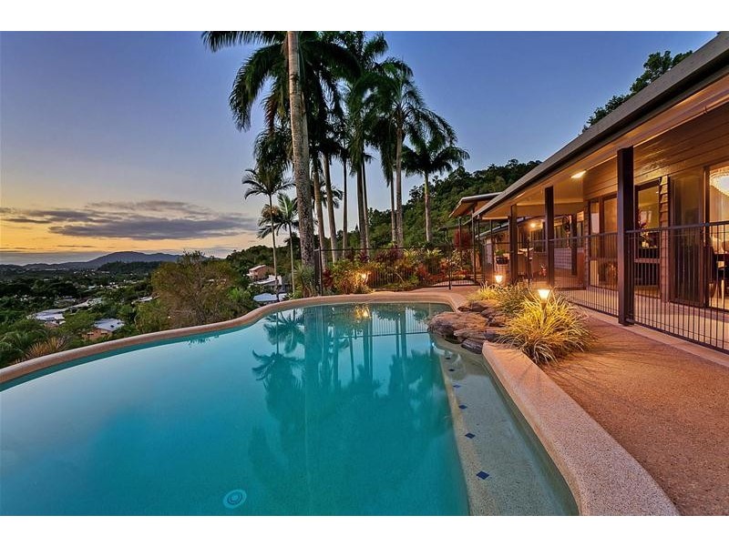 5 Dove Court, Bayview Heights QLD 4868