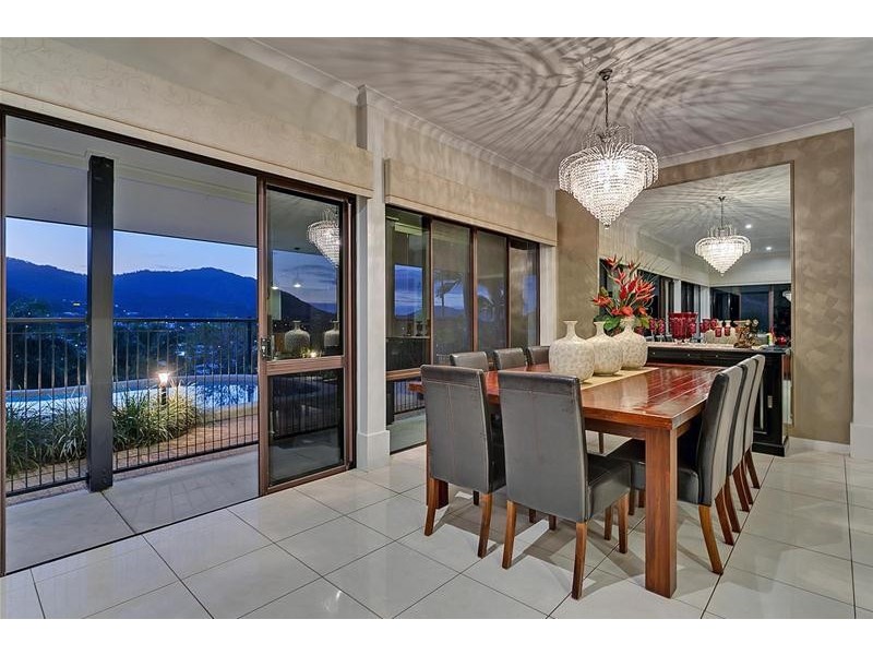 5 Dove Court, Bayview Heights QLD 4868