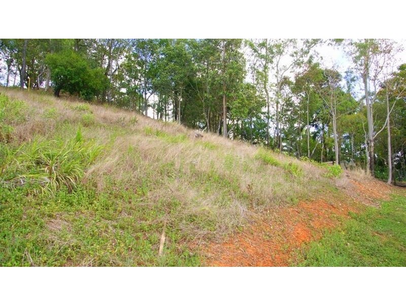 6 Cilento Close, White Rock QLD 4868