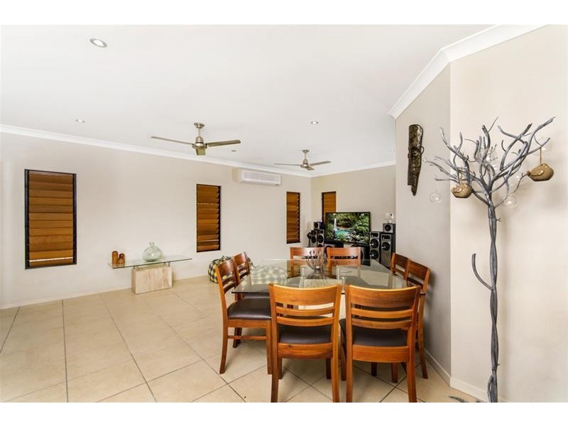 2/10 Michelia Street, Palm Cove QLD 4879